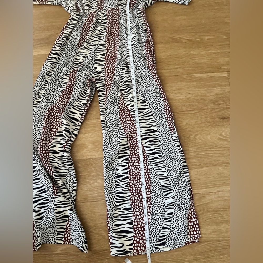 Bleu Rod Beattie Black and White Snakeskin Jumpsuit, size M - Picture 8 of 9